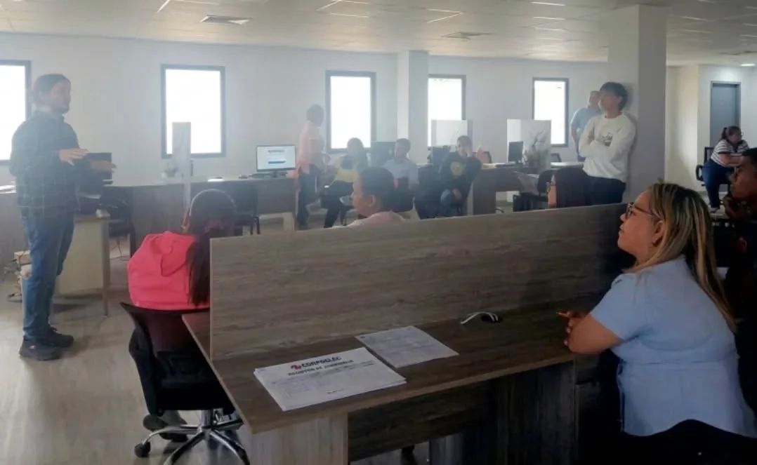 28 trabajadores de Corpoelec iniciaron el perfil productivo Analista de Sistemas
